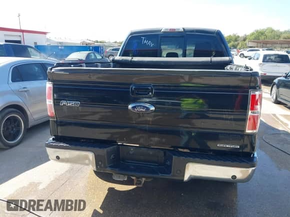2013 Ford F-150 XL с VIN 1FTFW1CF7DKF24920, выставлен на аукционе IAAI как лот 43413212 с пробегом 272 101 миль миль и . История ставок и продаж доступна на DreamBid. Изображение 16.