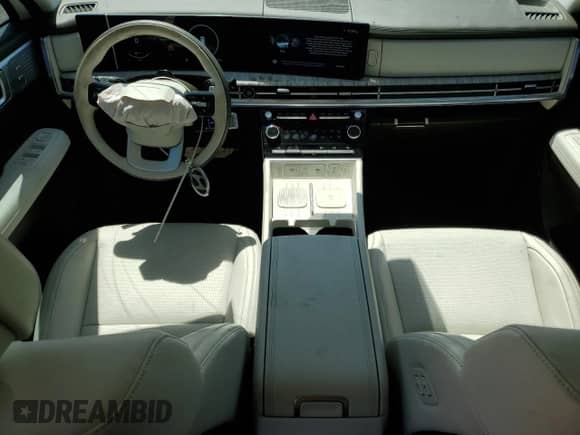 2025 Hyundai Santa Fe Calligraphy с VIN 5NMP54G17SH019847, выставлен на аукционе Copart как лот 57211915 с пробегом 14 054 миль миль и Списание • Salvage title. История ставок и продаж доступна на DreamBid. Изображение 8.