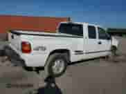 2000 GMC Sierra 1500 SLE с VIN 1GTEK19V7YZ263260, выставлен на аукционе Copart как лот 56829605 с пробегом 227 535 миль миль и Списание • Salvage title. История ставок и продаж доступна на DreamBid. Изображение 3.