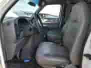 1999 Ford Econoline Cargo z VIN 1FTRE1429XHA29986, wystawiony jako Copart lot #70331004 z przebiegiem 312 901 mil mil oraz Nie do naprawy • Non repairable. Historia ofert i sprzedaży dostępna na DreamBid. Obrazek 7.