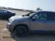 2019 Honda Passport EX-L с VIN 5FNYF8H56KB025666, выставлен на аукционе IAAI как лот 43144704 с пробегом 100 000 миль миль и . История ставок и продаж доступна на DreamBid. Изображение 18.