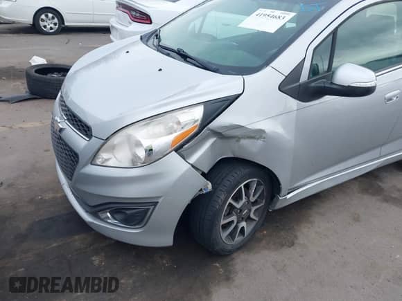 2014 Chevrolet Spark LT с VIN KL8CF6S99EC583337, выставлен на аукционе IAAI как лот 41954683 с пробегом 102 974 миль миль и . История ставок и продаж доступна на DreamBid. Изображение 6.
