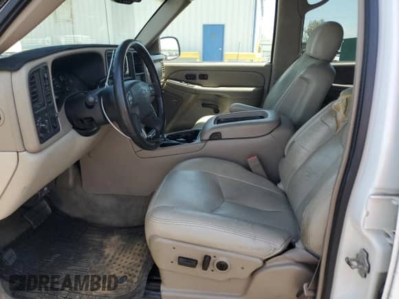 2006 Chevrolet Tahoe Z71 с VIN 1GNEK13T46R148174, выставлен на аукционе Copart как лот 67760415 с пробегом 205 615 миль миль и Списание • Salvage title. История ставок и продаж доступна на DreamBid. Изображение 7.