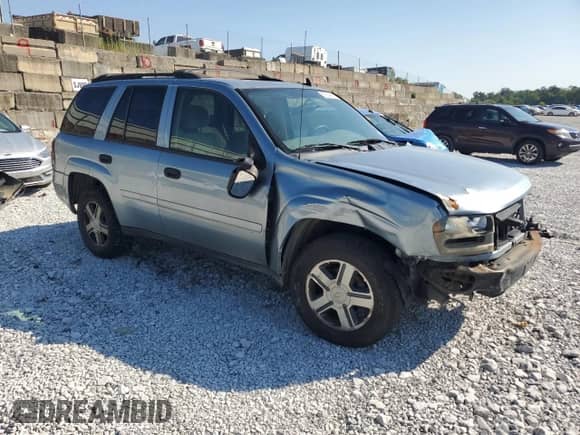 2006 Chevrolet TrailBlazer LT с VIN 1GNDT13S262336233, выставлен на аукционе Copart как лот 69264305 с пробегом 172 695 миль миль и Списание • Salvage title. История ставок и продаж доступна на DreamBid. Изображение 4.