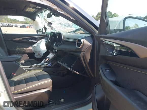 2024 Chevrolet TrailBlazer ACTIV with VIN KL79MVSL6RB060945, listed as a IAAI auction lot 43014241 with Not provided miles and . Bid and sale history available at DreamBid. Image 5.