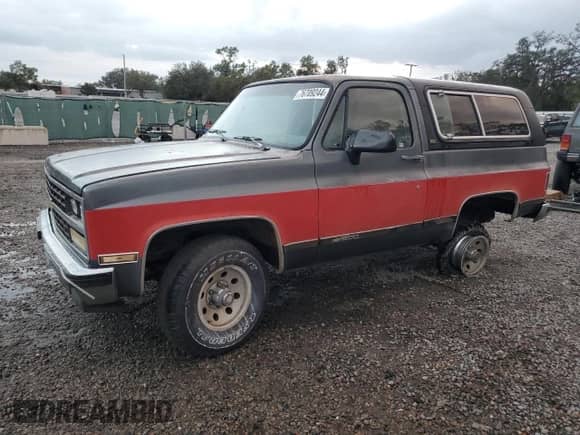 1990 Chevrolet Blazer with VIN 1GNEV18K5LF128424, listed as a Copart auction lot 76709244 with 139,937 mi miles and Non repairable. Bid and sale history available at DreamBid. Image 1.