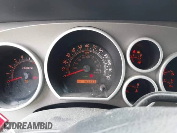 2012 Toyota Tundra z VIN 5TFRU5F14CX027982, wystawiony jako IAAI lot #42369647 z przebiegiem 169 286 mil mil oraz . Historia ofert i sprzedaży dostępna na DreamBid. Obrazek 7.