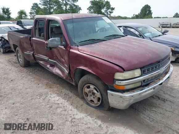 2002 Chevrolet Silverado 1500 LS with VIN 2GCEC19T221106229, listed as a IAAI auction lot 42352463 with 324,514 mi miles and . Bid and sale history available at DreamBid. Image 1.
