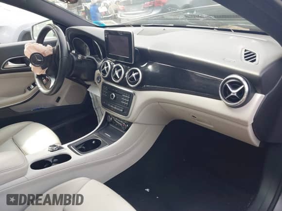 2016 Mercedes-Benz CLA 250 with VIN WDDSJ4GB1GN382479, listed as a IAAI auction lot 41872956 with 68,090 mi miles and . Bid and sale history available at DreamBid. Image 5.