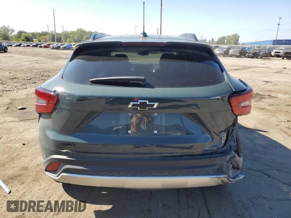 2025 Chevrolet Trax LT with VIN KL77LHEP8SC210080, listed as a Copart auction lot 84422945 with 3,424 mi miles and Salvage title. Bid and sale history available at DreamBid. Image 6.