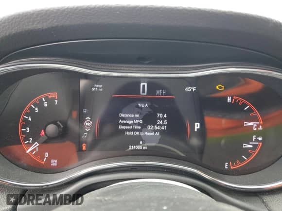 2014 Dodge Durango SXT z VIN 1C4RDJAG4EC514369, wystawiony jako Copart lot #87363605 z przebiegiem 211 065 mil mil oraz Szkoda całkowita • Salvage title. Historia ofert i sprzedaży dostępna na DreamBid. Obrazek 9.