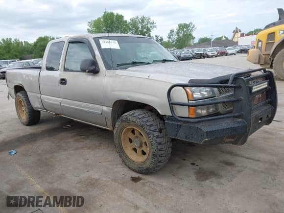 2004 Chevrolet Silverado 1500 Z71 с VIN 1GCEK19T34E275972, выставлен на аукционе IAAI как лот 42183270 с пробегом 234 677 миль миль и . История ставок и продаж доступна на DreamBid. Изображение 1.