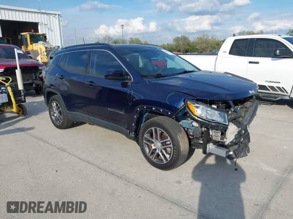 2020 Jeep Compass Latitude z VIN 3C4NJCBB1LT224727, wystawiony jako IAAI lot #41683813 z przebiegiem 36 107 mil mil oraz . Historia ofert i sprzedaży dostępna na DreamBid. Obrazek 1.