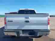 2011 Ford F-150 XLT z VIN 1FTFW1ET2BFC65701, wystawiony jako IAAI lot #42598794 z przebiegiem 209 676 mil mil oraz . Historia ofert i sprzedaży dostępna na DreamBid. Obrazek 16.