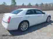 2013 Chrysler 300 C с VIN 2C3CCAET1DH507346, выставлен на аукционе IAAI как лот 42421323 с пробегом 143 269 миль миль и . История ставок и продаж доступна на DreamBid. Изображение 4.
