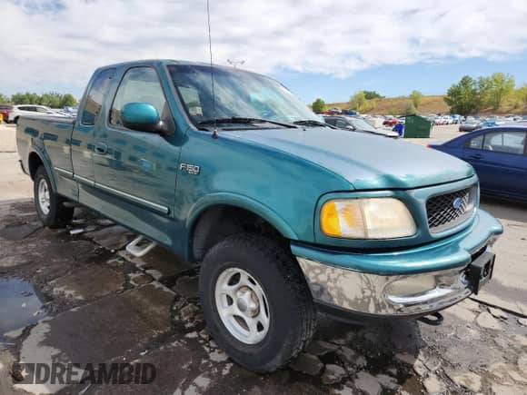 1997 Ford F-150 XL с VIN 1FTDX1869VKB11590, выставлен на аукционе Copart как лот 81113915 с пробегом 138 255 миль миль и Списание • Salvage title. История ставок и продаж доступна на DreamBid. Изображение 4.
