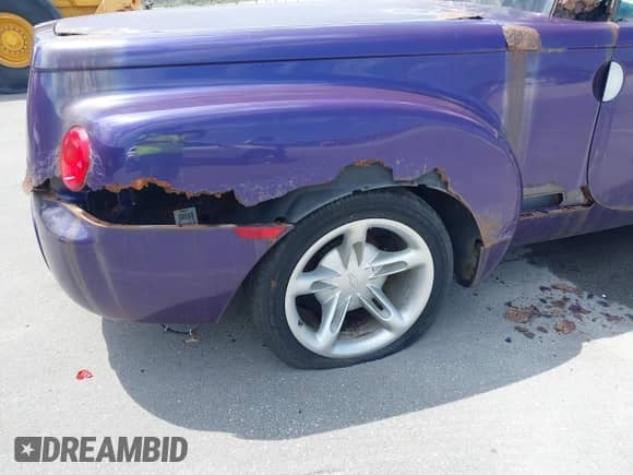 2004 Chevrolet SSR LS with VIN 1GCES14P84B110592, listed as a IAAI auction lot 41994261 with Not provided miles and . Bid and sale history available at DreamBid. Image 20.