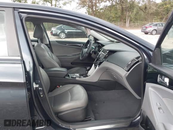 2012 Hyundai Sonata Limited с VIN 5NPEC4AB7CH353119, выставлен на аукционе IAAI как лот 43317064 с пробегом 176 591 миль миль и . История ставок и продаж доступна на DreamBid. Изображение 5.