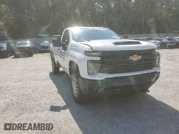 2025 Chevrolet Silverado 2500HD Work Truck z VIN 1GC3KLE74SF161143, wystawiony jako Copart lot #63895385 z przebiegiem 14 704 mil mil oraz Szkoda całkowita • Salvage title. Historia ofert i sprzedaży dostępna na DreamBid. Obrazek 13.