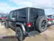 2022 Jeep Wrangler Unlimited Sport S z VIN 1C4HJXDG0NW102631, wystawiony jako IAAI lot #41870893 z przebiegiem 43 968 mil mil oraz . Historia ofert i sprzedaży dostępna na DreamBid. Obrazek 3.