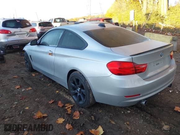 2015 BMW 4 Series 435i xDrive с VIN WBA3R5C5XFK371491, выставлен на аукционе IAAI как лот 40755251 с пробегом 122 181 миль миль и . История ставок и продаж доступна на DreamBid. Изображение 3.