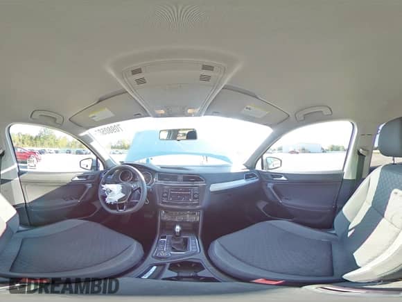 2018 Volkswagen Tiguan S с VIN 3VV0B7AX8JM021774, выставлен на аукционе Copart как лот 70980585 с пробегом 117 473 миль миль и Списание • Salvage title. История ставок и продаж доступна на DreamBid. Изображение 15.