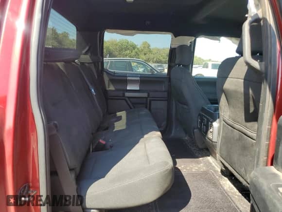 2016 Ford F-150 XL z VIN 1FTEW1CP9GKE34306, wystawiony jako Copart lot #85079935 z przebiegiem 141 583 mil mil oraz Szkoda całkowita • Salvage title. Historia ofert i sprzedaży dostępna na DreamBid. Obrazek 10.