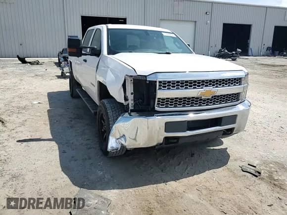 2019 Chevrolet Silverado 2500HD Work Truck z VIN 1GC1KREG7KF280556, wystawiony jako Copart lot #61862254 z przebiegiem 225 660 mil mil oraz Szkoda całkowita • Salvage title. Historia ofert i sprzedaży dostępna na DreamBid. Obrazek 10.
