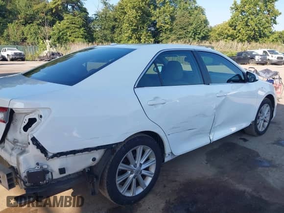 2013 Toyota Camry LE z VIN 4T1BD1FKXDU094720, wystawiony jako IAAI lot #43217084 z przebiegiem 142 088 mil mil oraz . Historia ofert i sprzedaży dostępna na DreamBid. Obrazek 6.