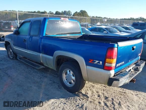 2003 GMC Sierra 1500 SLE с VIN 2GTEK19T431276354, выставлен на аукционе IAAI как лот 41282430 с пробегом 194 735 миль миль и . История ставок и продаж доступна на DreamBid. Изображение 3.