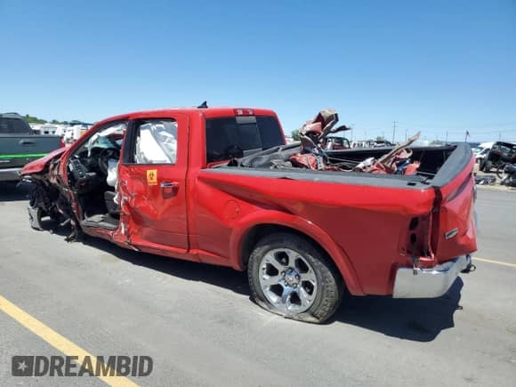 2015 Ram 1500 Laramie z VIN 1C6RR7VT3FS766933, wystawiony jako Copart lot #64125715 z przebiegiem Nie podano mil oraz Szkoda całkowita • Salvage title. Historia ofert i sprzedaży dostępna na DreamBid. Obrazek 2.