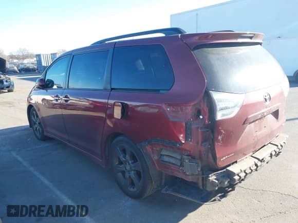 2016 Toyota Sienna SE с VIN 5TDXK3DC8GS716764, выставлен на аукционе IAAI как лот 41278353 с пробегом 174 495 миль миль и . История ставок и продаж доступна на DreamBid. Изображение 3.