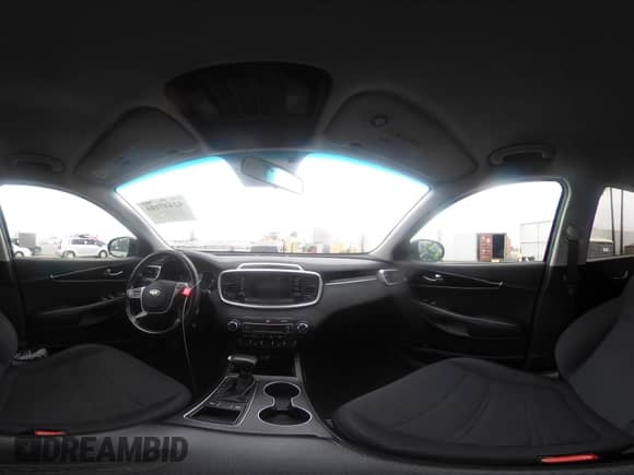 2020 Kia Sorento LX with VIN 5XYPG4A35LG638222, listed as a IAAI auction lot 42447105 with 61,929 mi miles and . Bid and sale history available at DreamBid. Image 18.