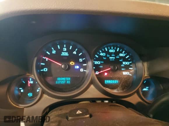 2012 Chevrolet Silverado 1500 Work Truck z VIN 1GCNKPEX6CZ336203, wystawiony jako Copart lot #85278025 z przebiegiem 117 157 mil mil oraz Szkoda całkowita • Salvage title. Historia ofert i sprzedaży dostępna na DreamBid. Obrazek 9.