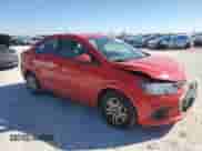 2019 Chevrolet Sonic LS с VIN 1G1JB5SB6K4147597, выставлен на аукционе Copart как лот 46031495 с пробегом 59 905 миль миль и Списание • Salvage title. История ставок и продаж доступна на DreamBid. Изображение 4.