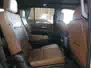 2021 Chevrolet Tahoe High Country z VIN 1GNSKTKL5MR298727, wystawiony jako Copart lot #70154855 z przebiegiem 39 408 mil mil oraz Czysty tytuł • Clean title. Historia ofert i sprzedaży dostępna na DreamBid. Obrazek 11.