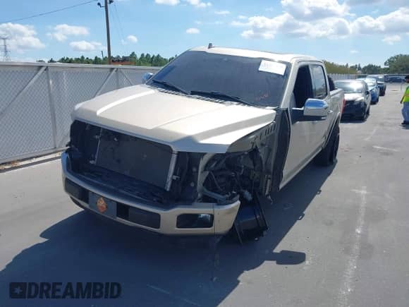 2018 Ford F-150 XL с VIN 1FTEW1CG4JFB39775, выставлен на аукционе IAAI как лот 43487495 с пробегом 132 420 миль миль и . История ставок и продаж доступна на DreamBid. Изображение 2.