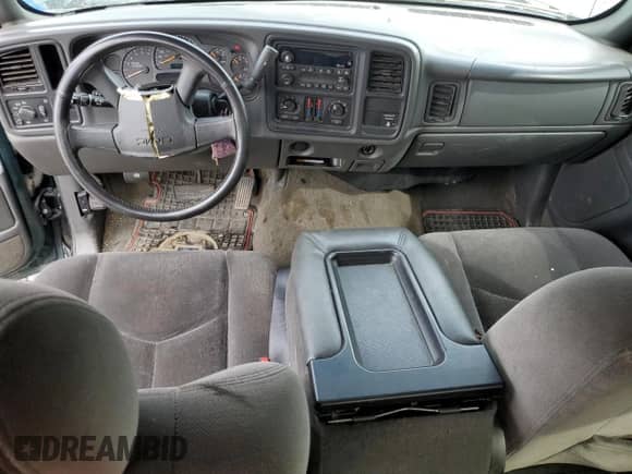 2003 GMC Sierra 1500 z VIN 2GTEC19V131405293, wystawiony jako Copart lot #72332904 z przebiegiem 71 168 mil mil oraz Szkoda całkowita • Salvage title. Historia ofert i sprzedaży dostępna na DreamBid. Obrazek 8.
