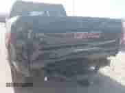 2024 GMC Sierra 1500 z VIN 1GTPHBEKXRZ193196, wystawiony jako IAAI lot #41824339 z przebiegiem 36 408 mil mil oraz . Historia ofert i sprzedaży dostępna na DreamBid. Obrazek 6.