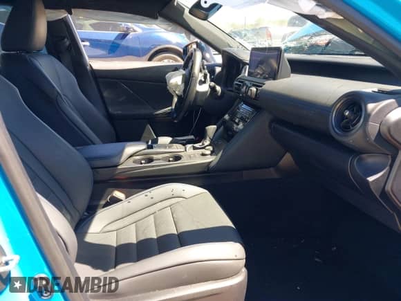 2024 Lexus IS 500 F Sport Performance z VIN JTHAP1D20R5005134, wystawiony jako IAAI lot #41833462 z przebiegiem 11 465 mil mil oraz . Historia ofert i sprzedaży dostępna na DreamBid. Obrazek 5.