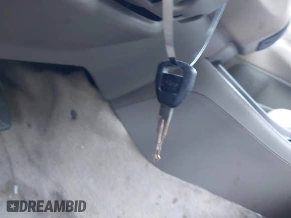 1998 Honda Accord LX z VIN 1HGCG5645WA225339, wystawiony jako IAAI lot #43502271 z przebiegiem 248 446 mil mil oraz . Historia ofert i sprzedaży dostępna na DreamBid. Obrazek 11.