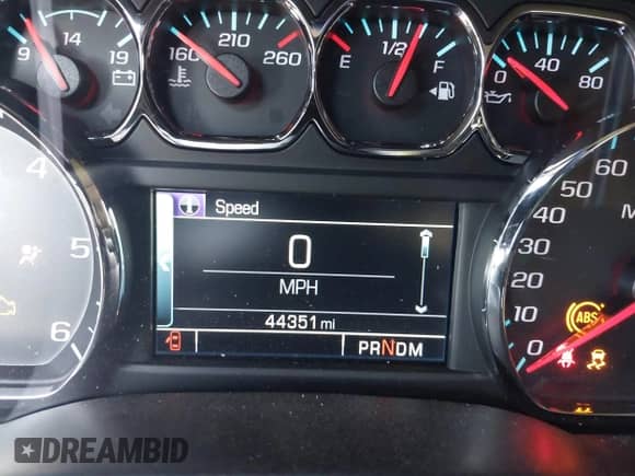 2014 Chevrolet Silverado 1500 High Country z VIN 3GCPCTEC2EG406164, wystawiony jako IAAI lot #42293653 z przebiegiem 44 351 mil mil oraz . Historia ofert i sprzedaży dostępna na DreamBid. Obrazek 16.