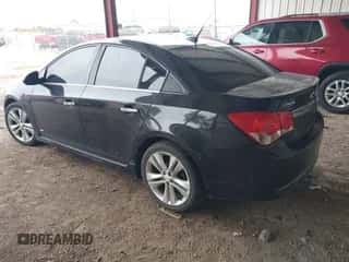 2011 Chevrolet Cruze LTZ z VIN 1G1PH5S93B7266731, wystawiony jako IAAI lot #43460172 z przebiegiem 145 873 mil mil oraz . Historia ofert i sprzedaży dostępna na DreamBid. Obrazek 3.