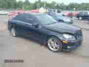 2013 Mercedes-Benz C 300 Sport с VIN WDDGF8AB4DR243233, выставлен на аукционе IAAI как лот 43098798 с пробегом 145 595 миль миль и . История ставок и продаж доступна на DreamBid. Изображение 1.