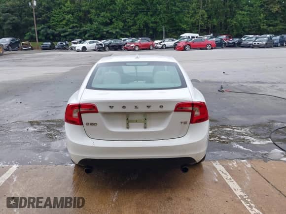 2012 Volvo S60 T5 с VIN YV1622FS3C2114909, выставлен на аукционе IAAI как лот 42969803 с пробегом 185 164 миль миль и . История ставок и продаж доступна на DreamBid. Изображение 16.