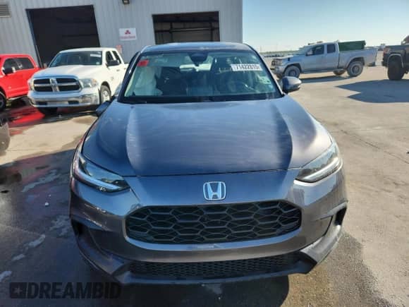 2025 Honda HR-V LX с VIN 3CZRZ1H3XSM750243, выставлен на аукционе Copart как лот 71422815 с пробегом 3 903 миль миль и Списание • Salvage title. История ставок и продаж доступна на DreamBid. Изображение 5.
