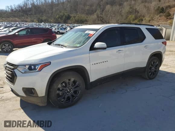 2021 Chevrolet Traverse RS z VIN 1GNEVJKW9MJ253016, wystawiony jako Copart lot #45899815 z przebiegiem Nie podano mil oraz Szkoda całkowita • Salvage title. Historia ofert i sprzedaży dostępna na DreamBid. Obrazek 1.