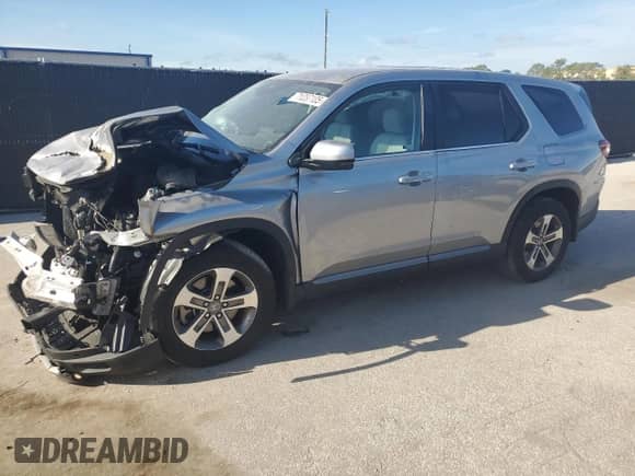 2025 Honda Pilot EX-L с VIN 5FNYG2H40SB001428, выставлен на аукционе Copart как лот 71237185 с пробегом Не указан миль и Списание • Salvage title. История ставок и продаж доступна на DreamBid. Изображение 1.