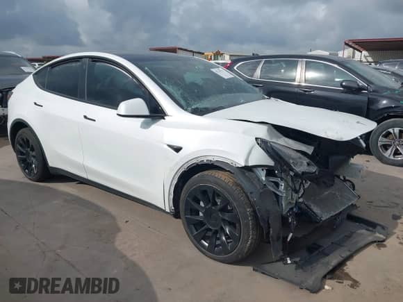 2023 Tesla Model Y Long Range с VIN 7SAYGDEE2PA071402, выставлен на аукционе IAAI как лот 42729170 с пробегом 31 865 миль миль и . История ставок и продаж доступна на DreamBid. Изображение 1.