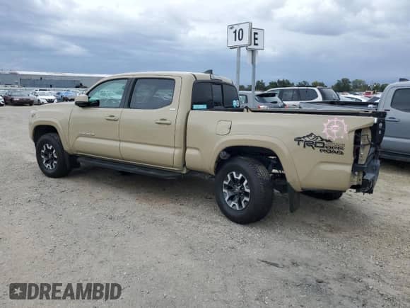 2017 Toyota Tacoma SR5 with VIN 3TMBZ5DN9HM012089, listed as a Copart auction lot 86295415 with 221,378 mi miles and Salvage title. Bid and sale history available at DreamBid. Image 2.
